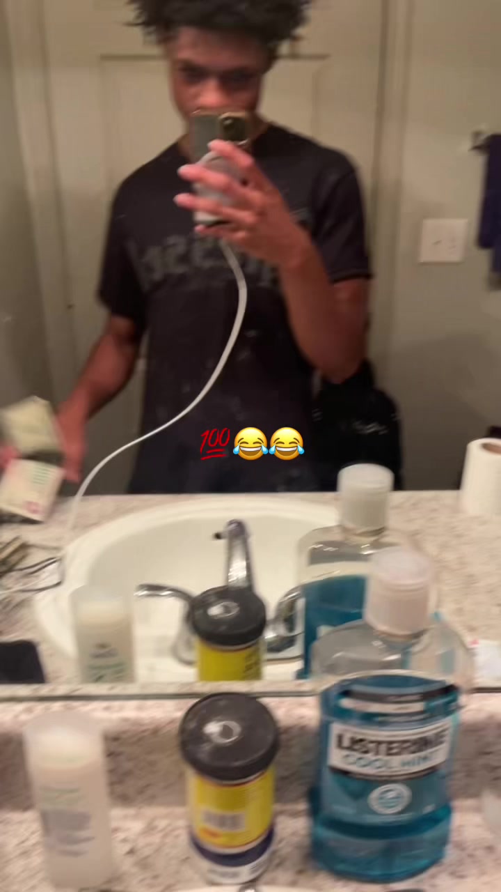 @⃟