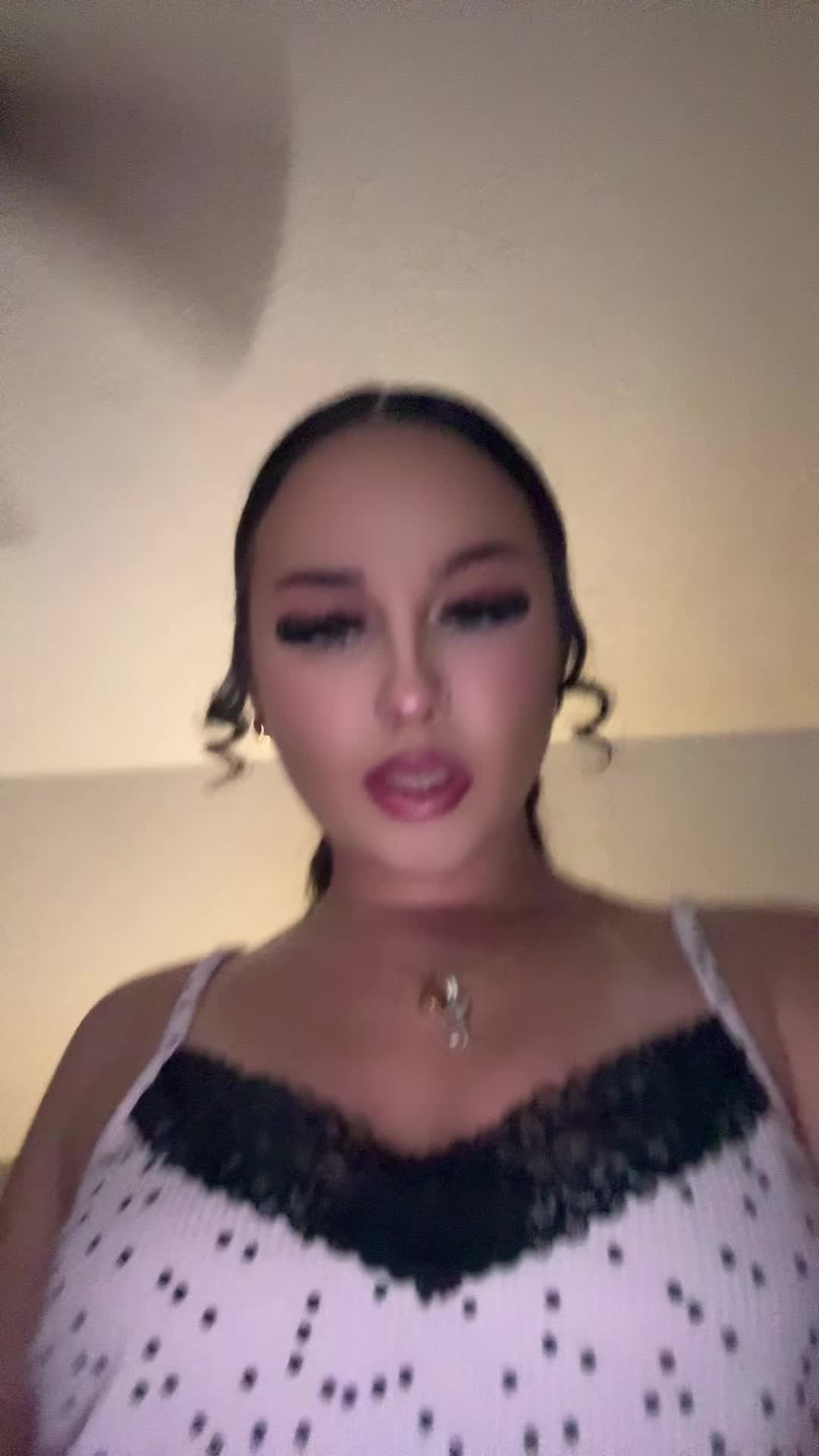 @𝐜𝐨𝐮𝐫𝐭𝐧𝐞𝐲 𝐦𝐚𝐫𝐢𝐞 🫧