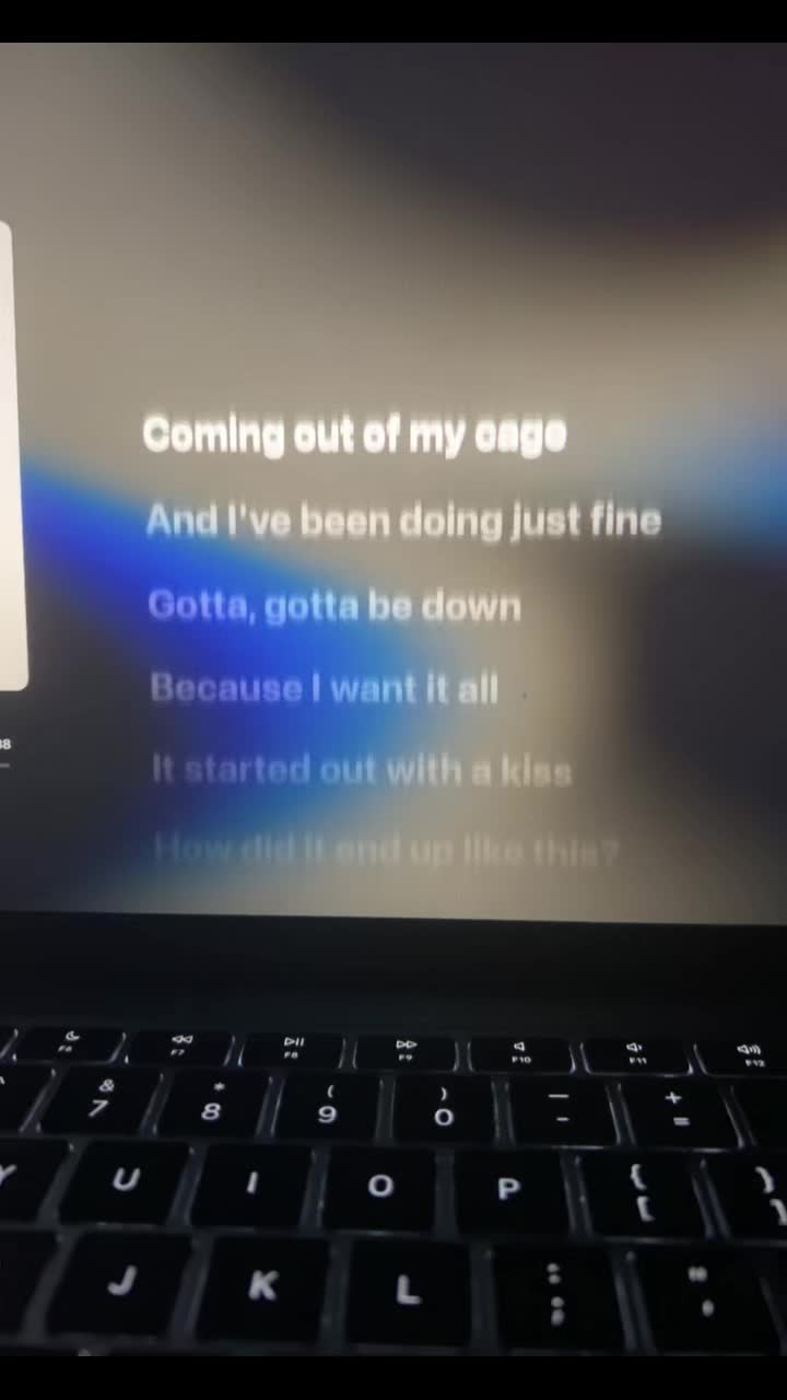 @🎧