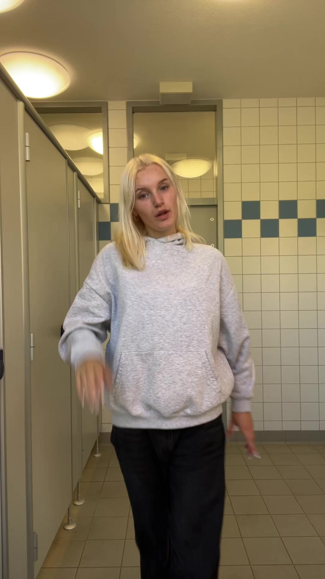 @🦢