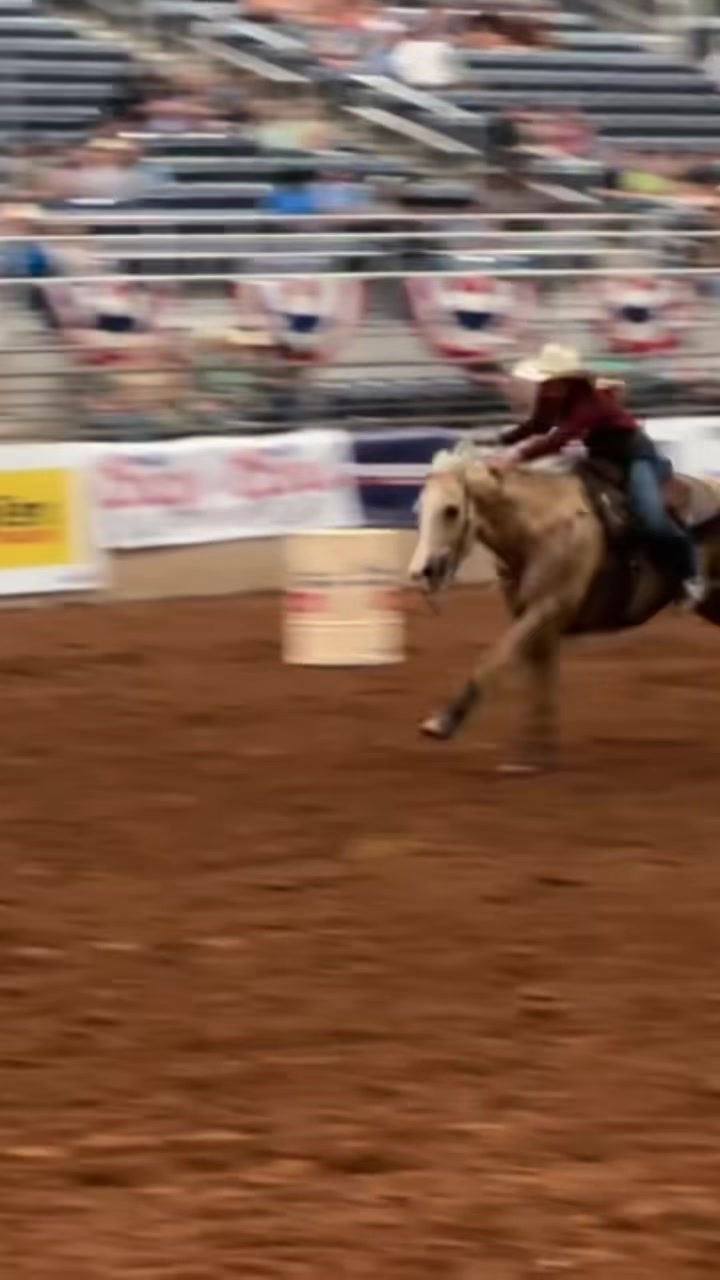 @BarrelRacing.com