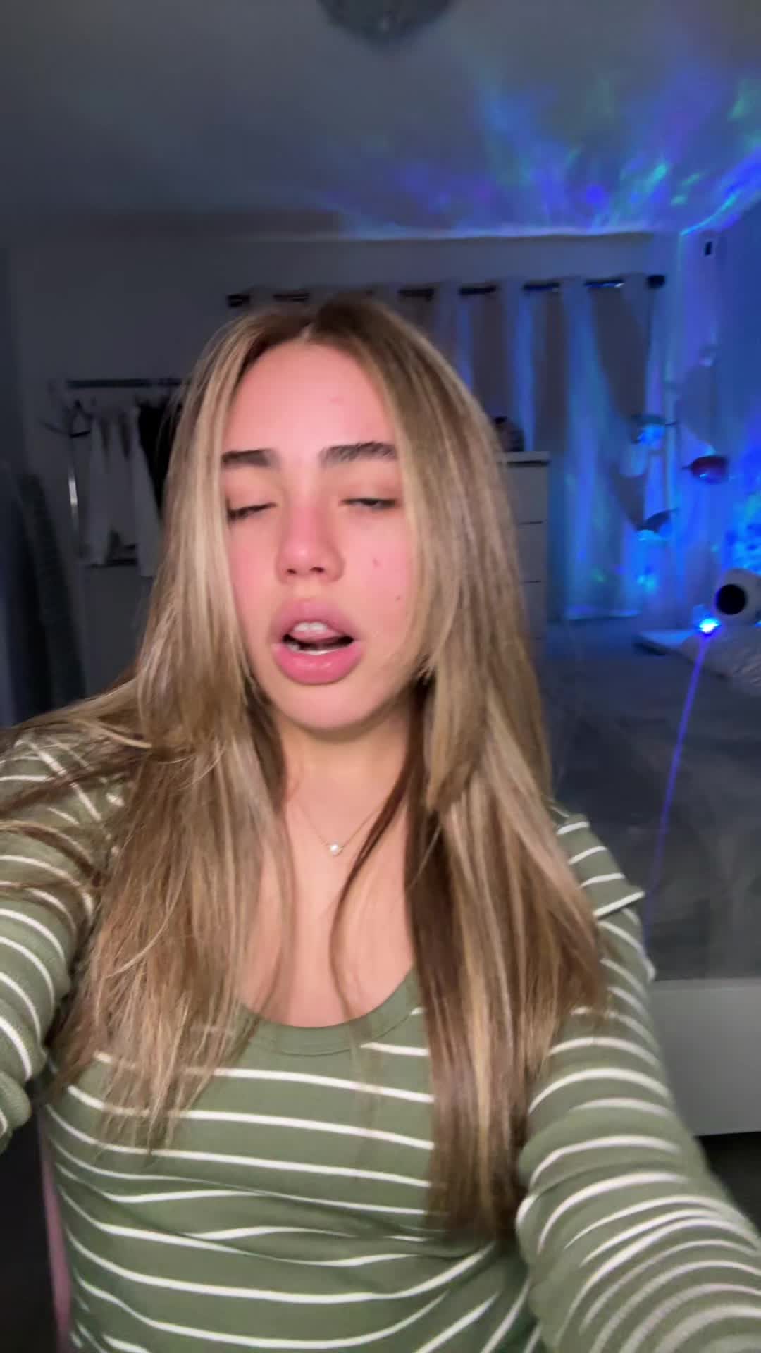 @daniela._xoxo19