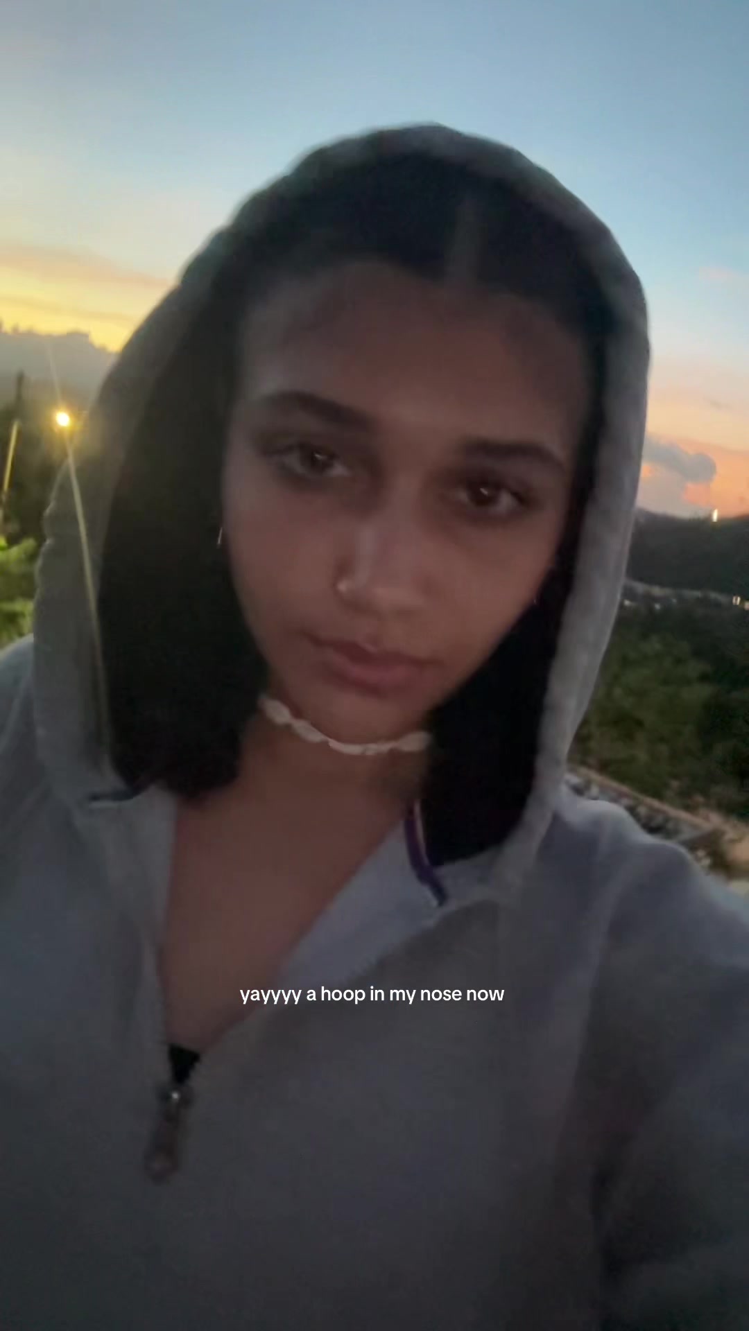 @️