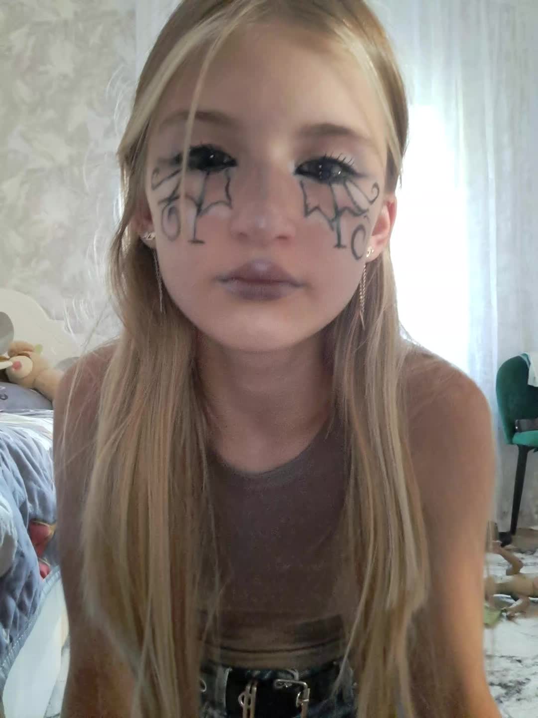 @макарошка