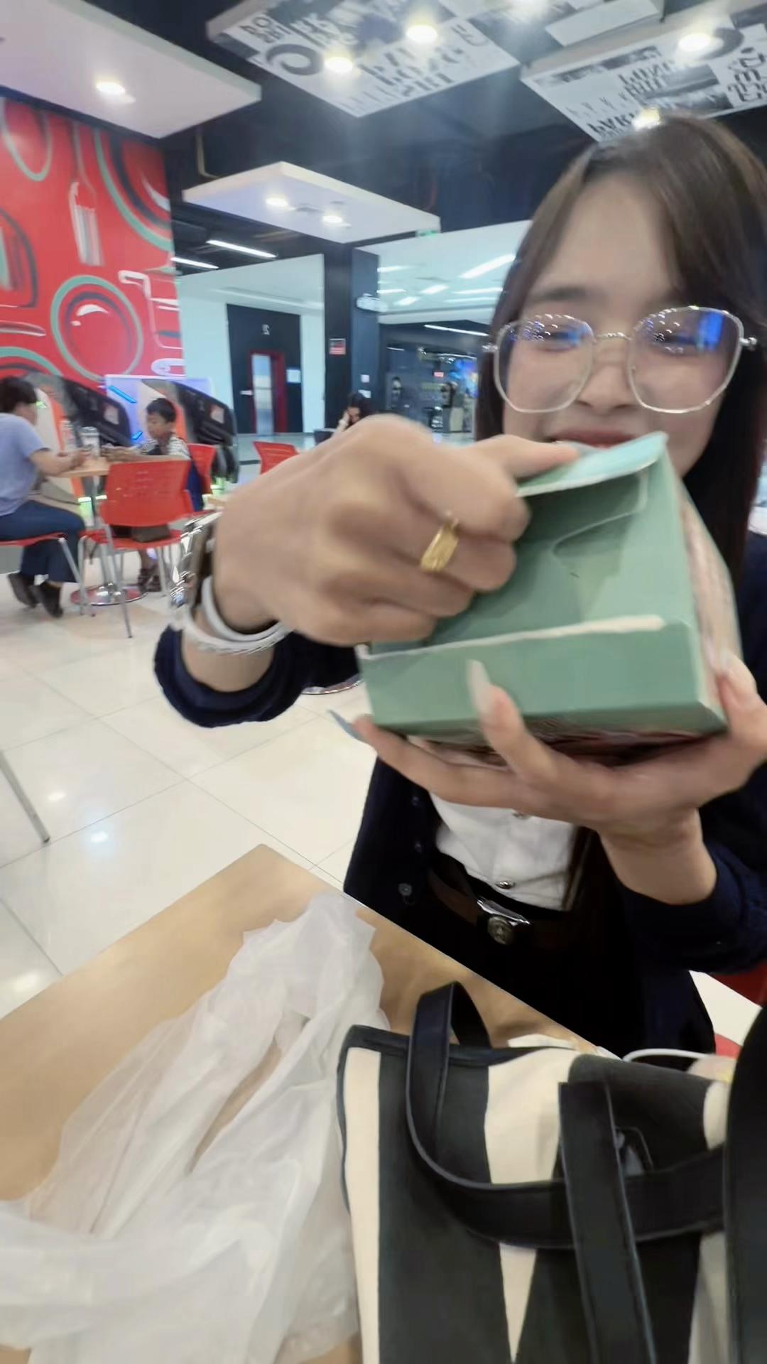 @โมบุยยย