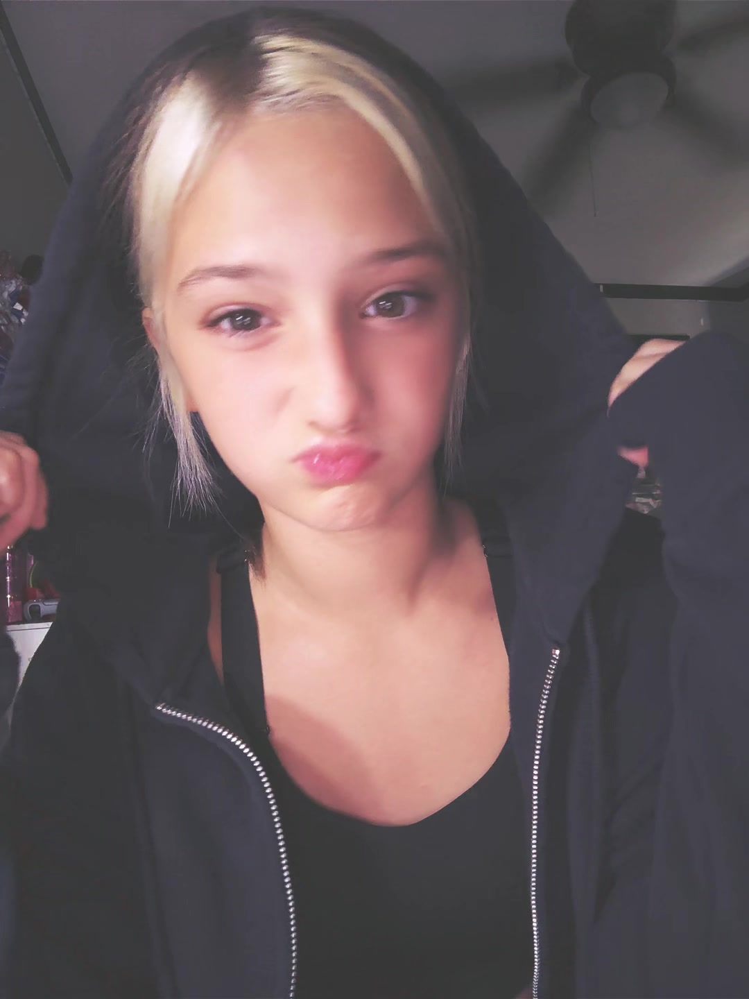 @Mai_