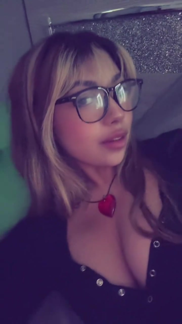 @🐰