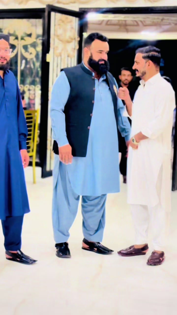 @🇵🇰حاجی ❤{A.H)🇴🇲