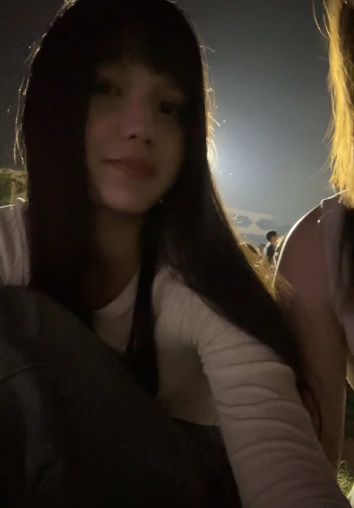 @demi