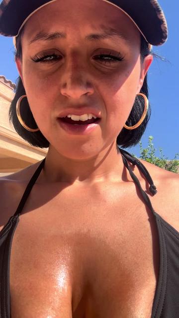 @rachreviewsitall