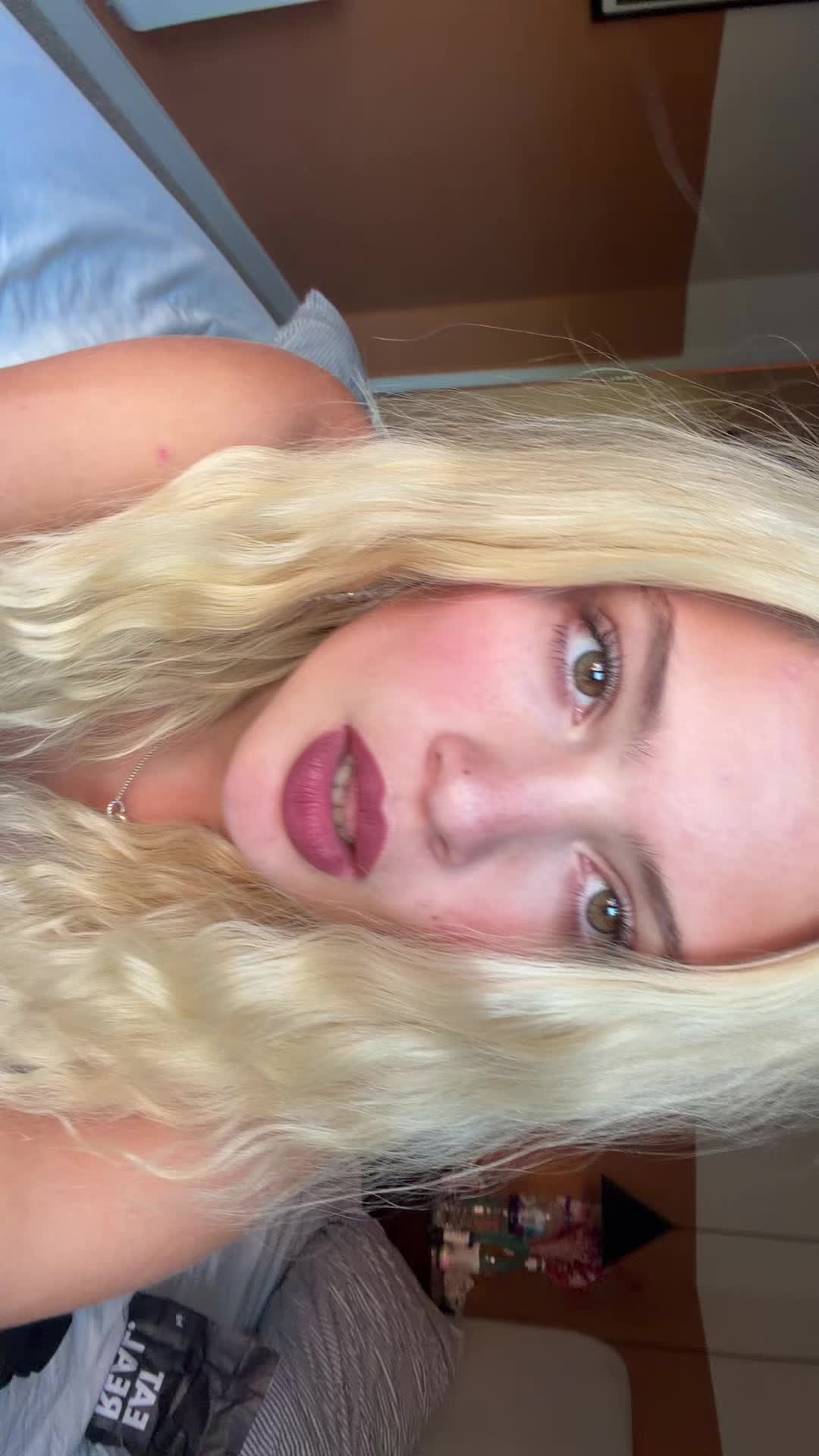 @elle