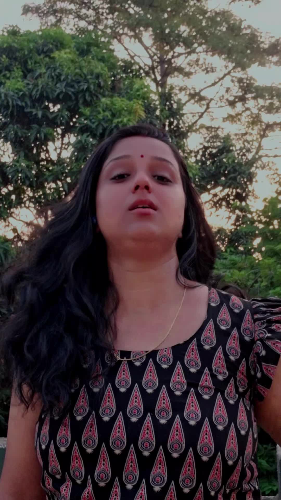 @Sarika🧿🫰