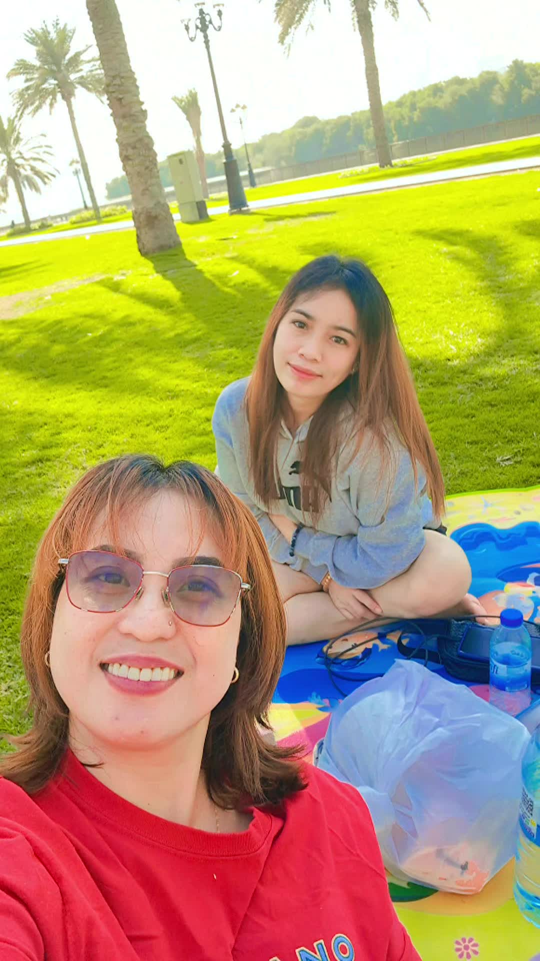 @Zaahira