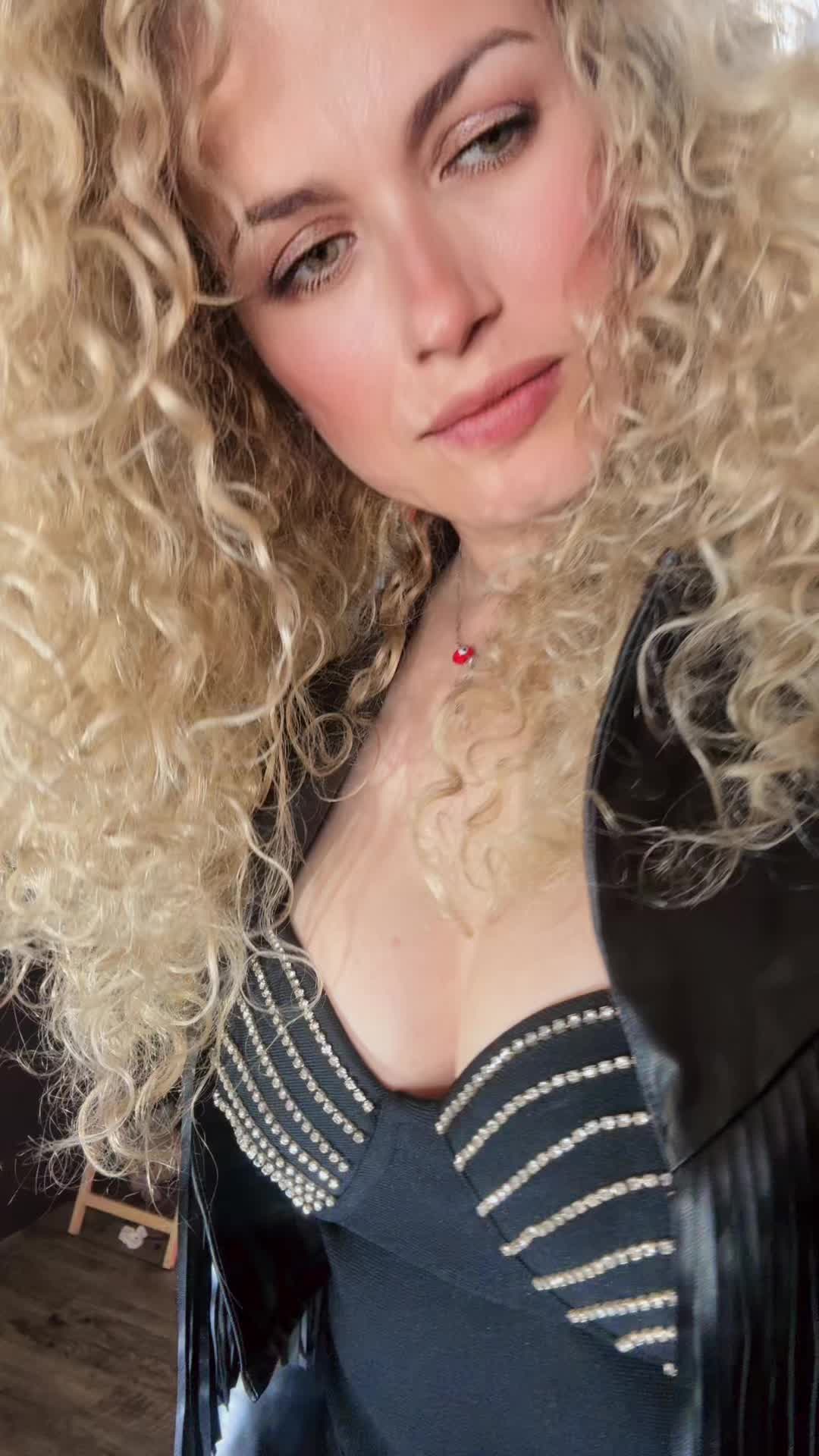 @Arelina Castro