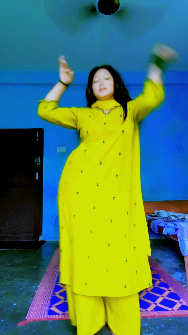 @Ms AaniyaThakur🦋 👑🫰