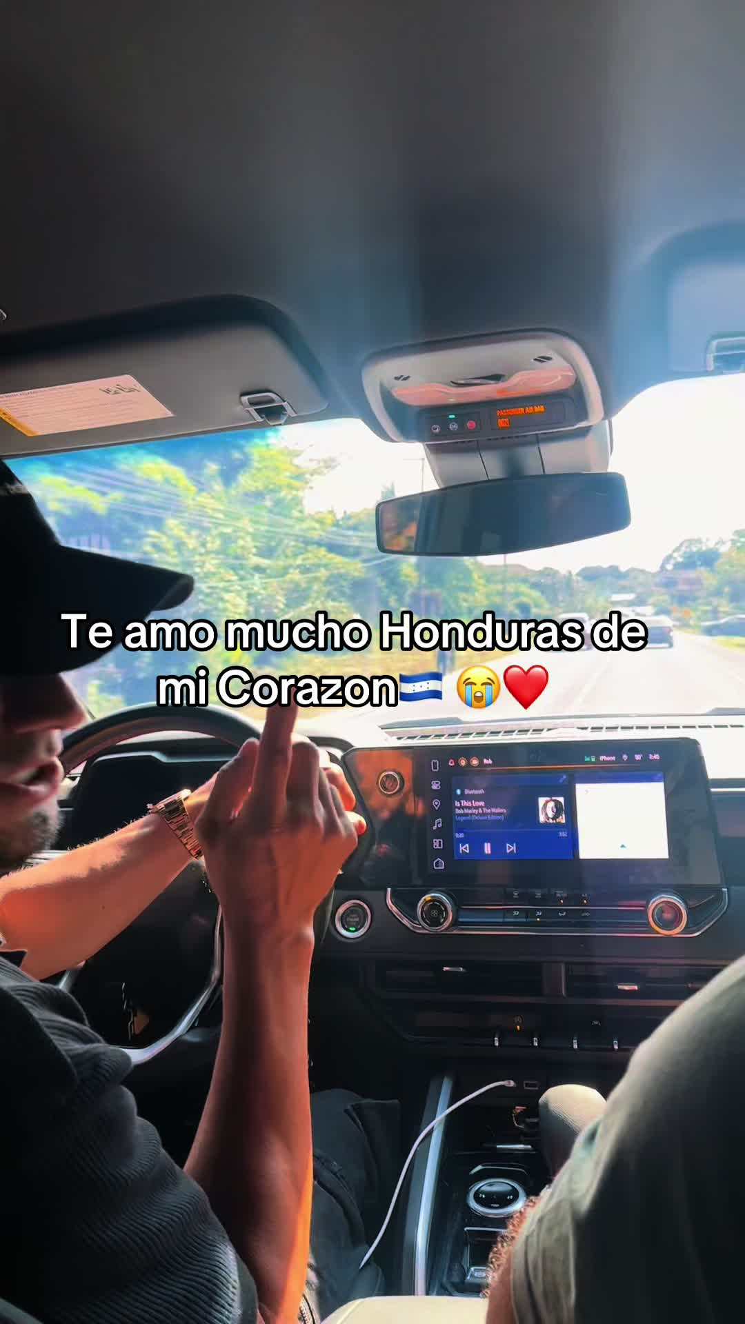 @Nekomejia