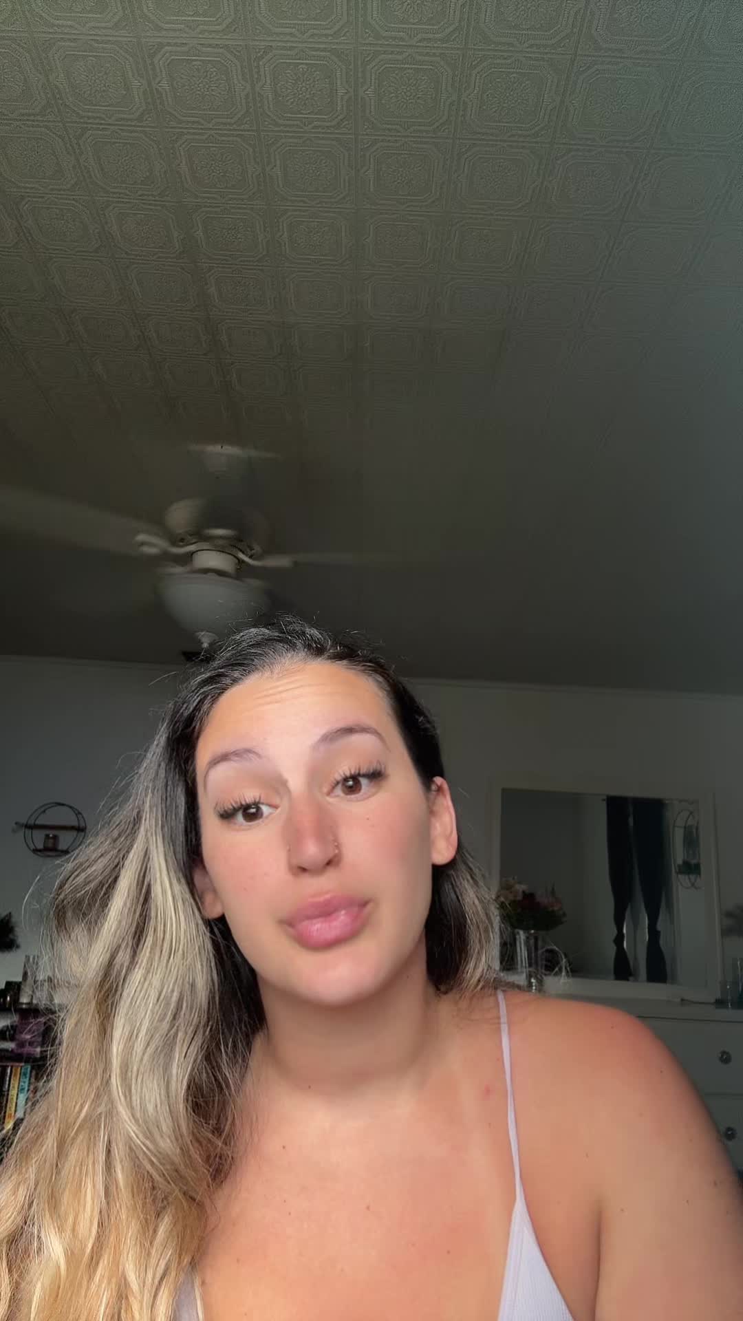 @KelseyTianna