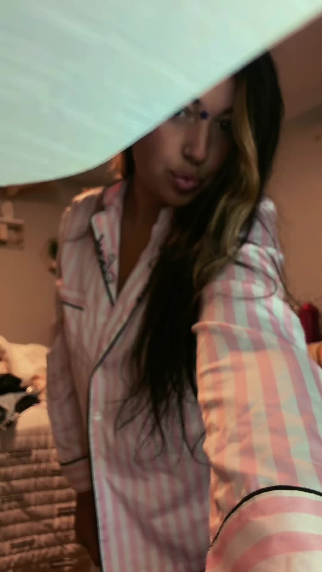 @• ๐๐
ท๐ •