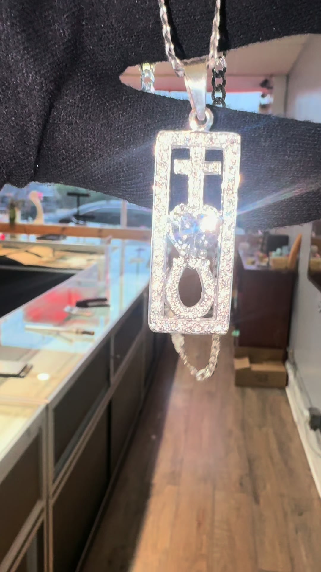 @Tito&rsquo;s Jewelry
