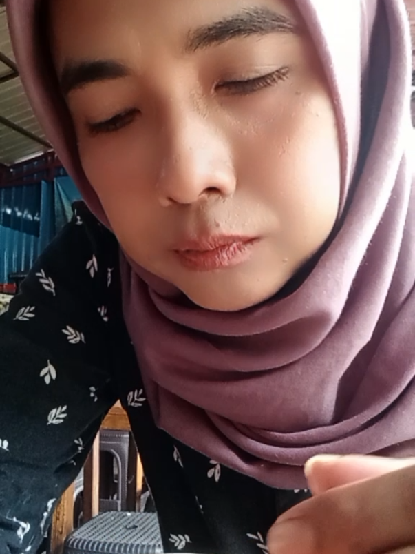 @Nihaa 🌈