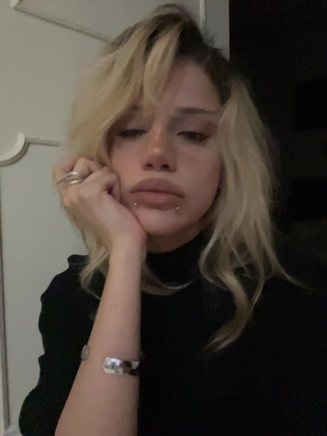 @cora.linn