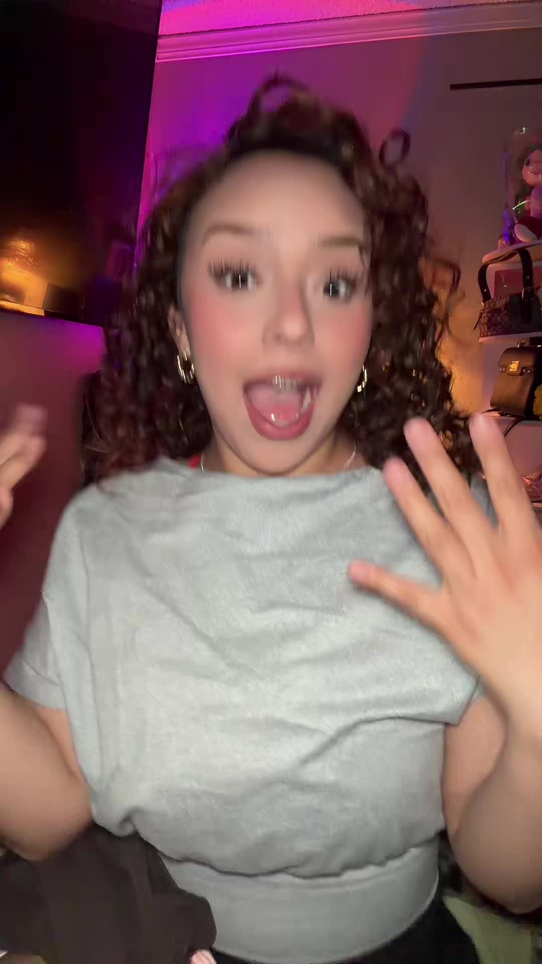 @aolanymorie