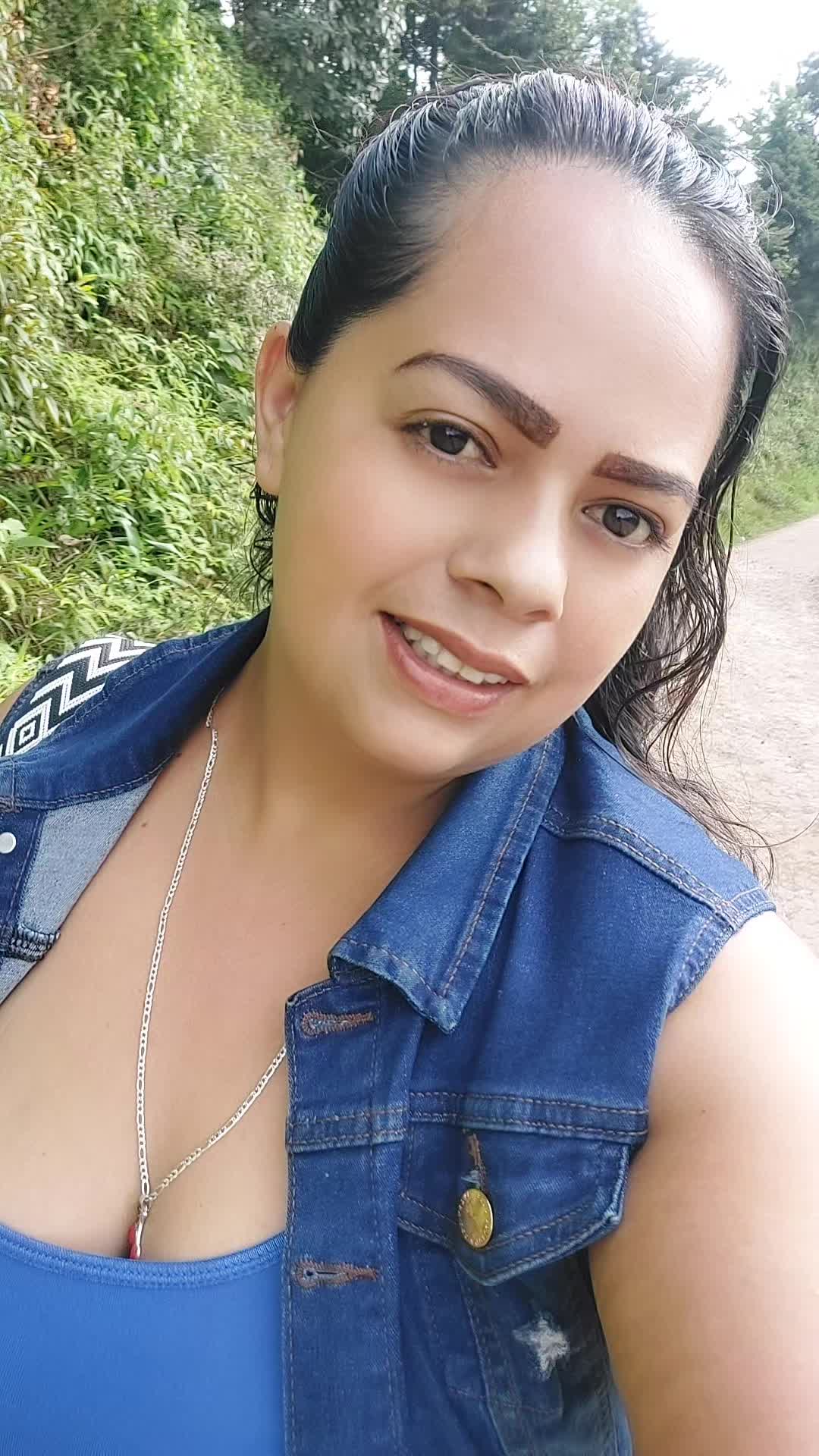 @Reyesrebequita92@gmail.com