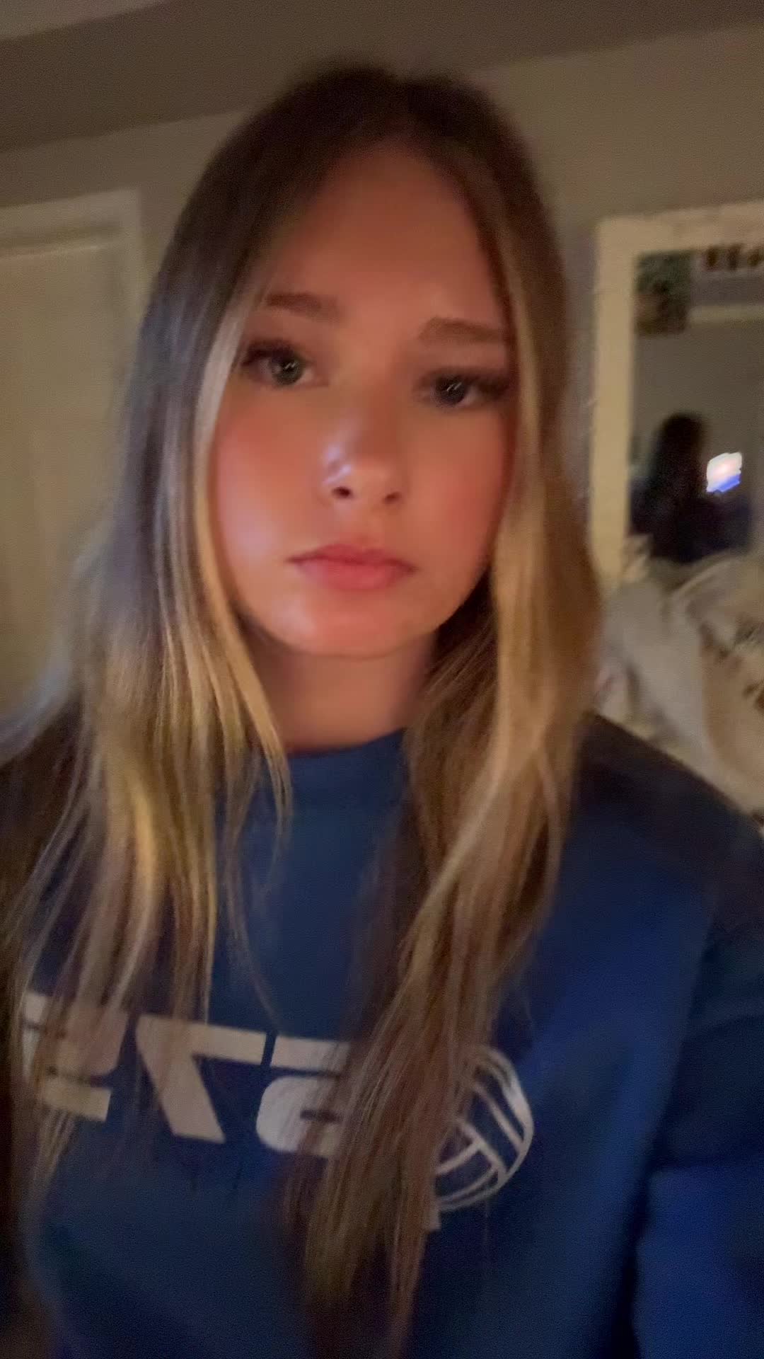 @chloe