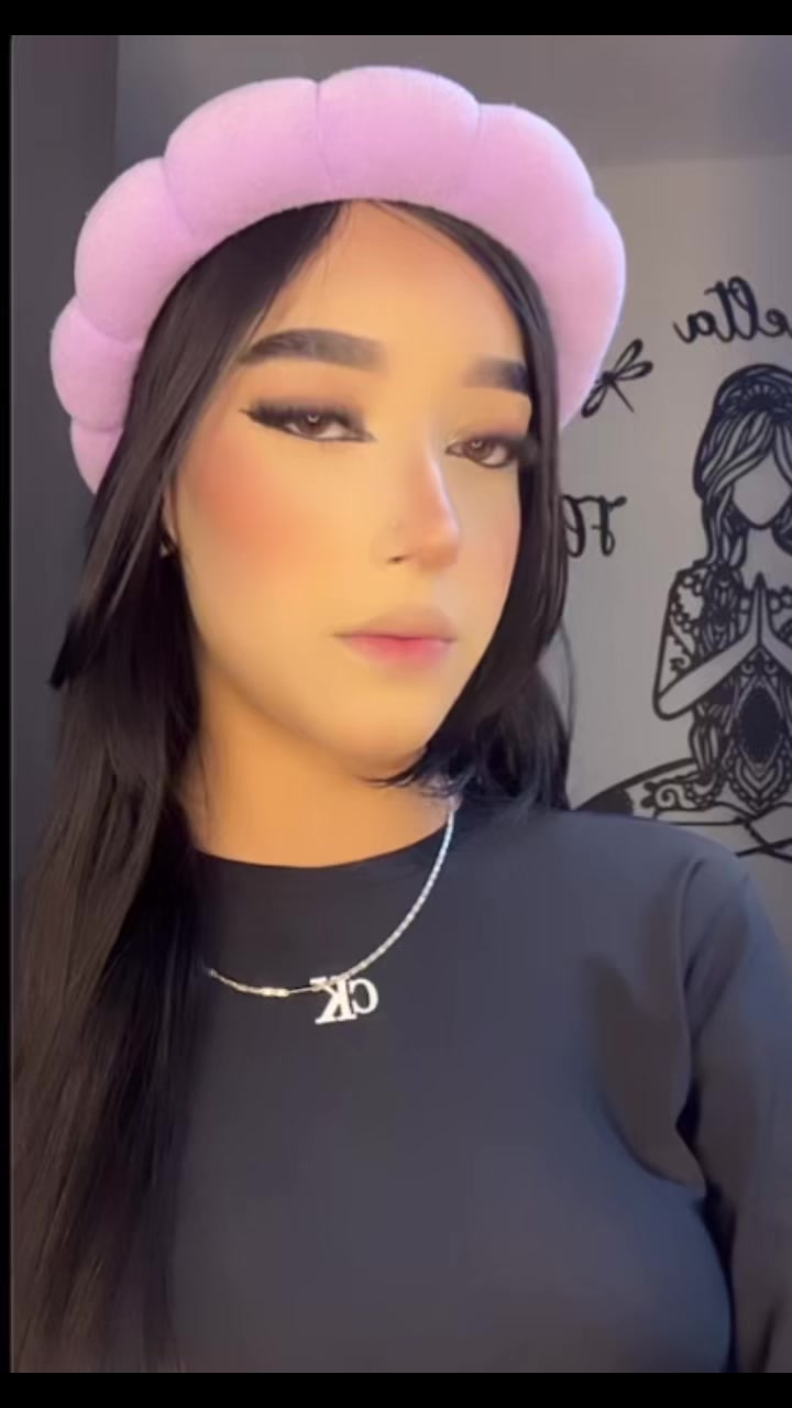 @𝓐𝓶𝔂𝓬𝓪𝓻𝓸🖕🏻