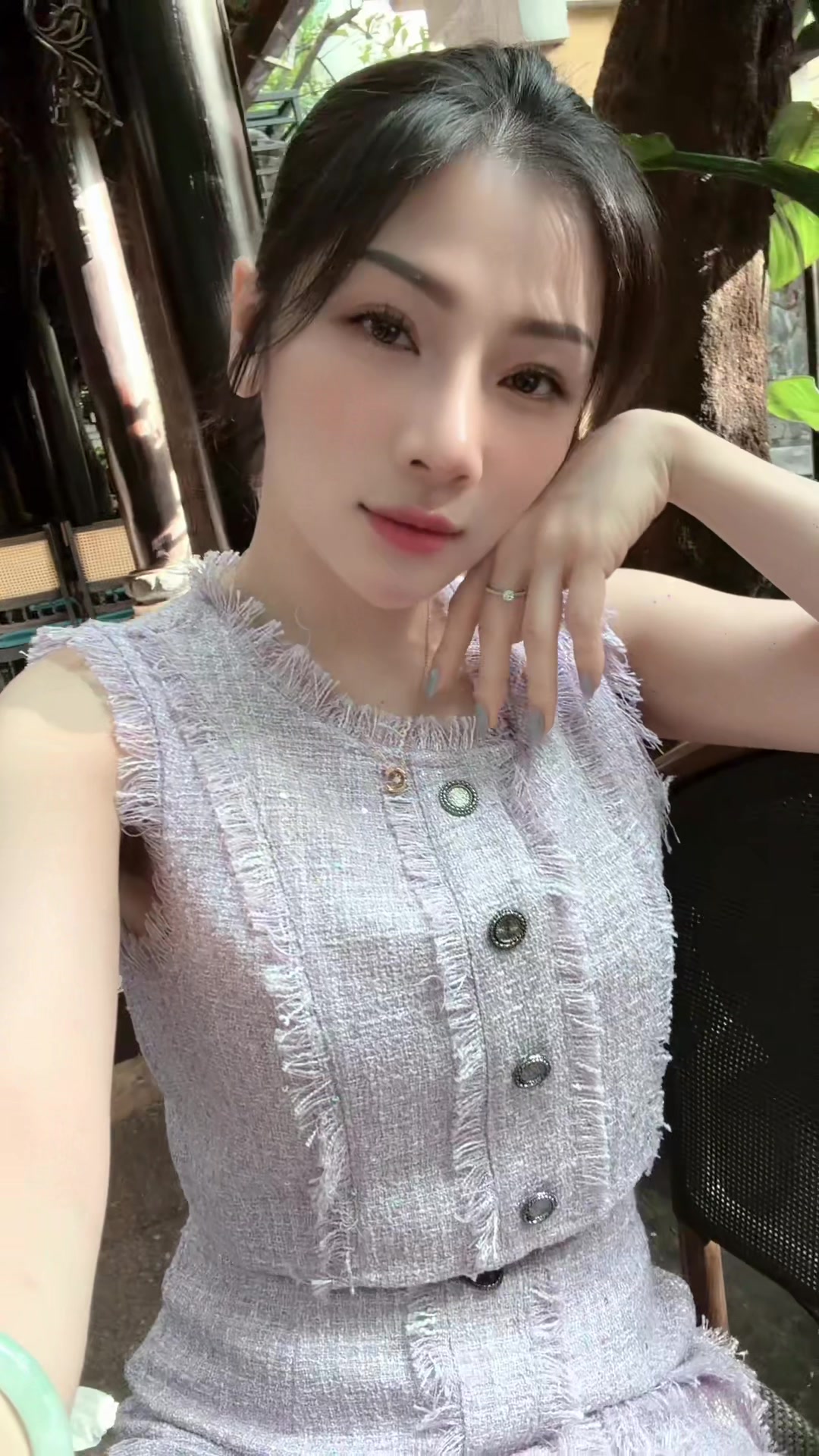 @__ELy__