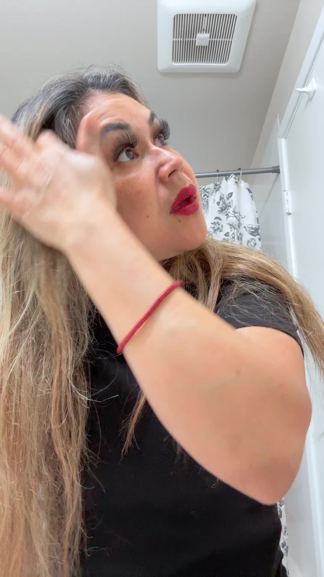 @Blingedbysonia