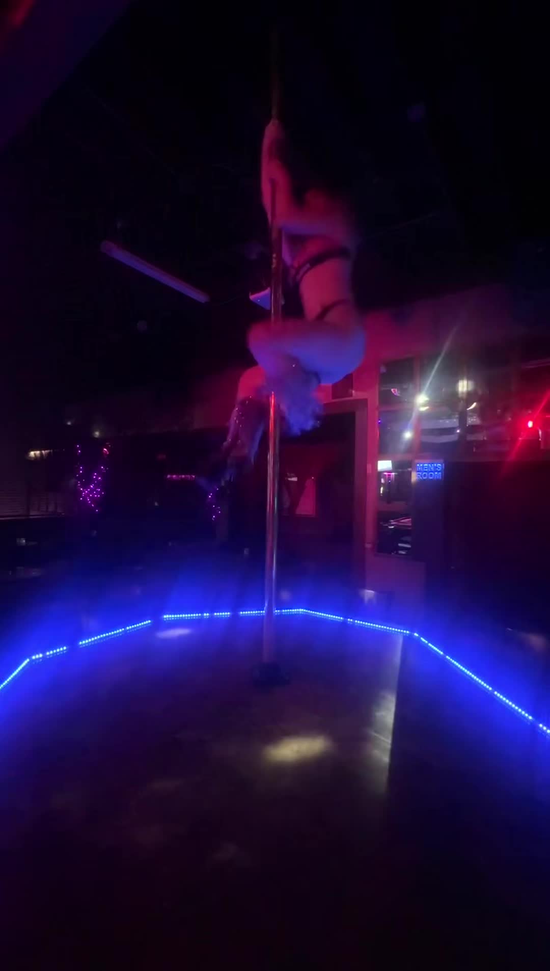 @Krystal 🖤🥀