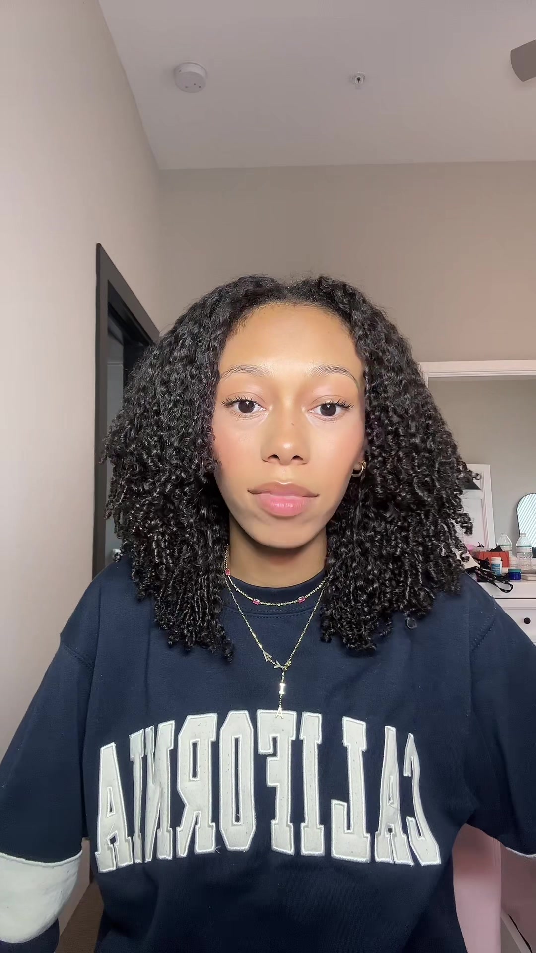 @AYSIA NICOLE