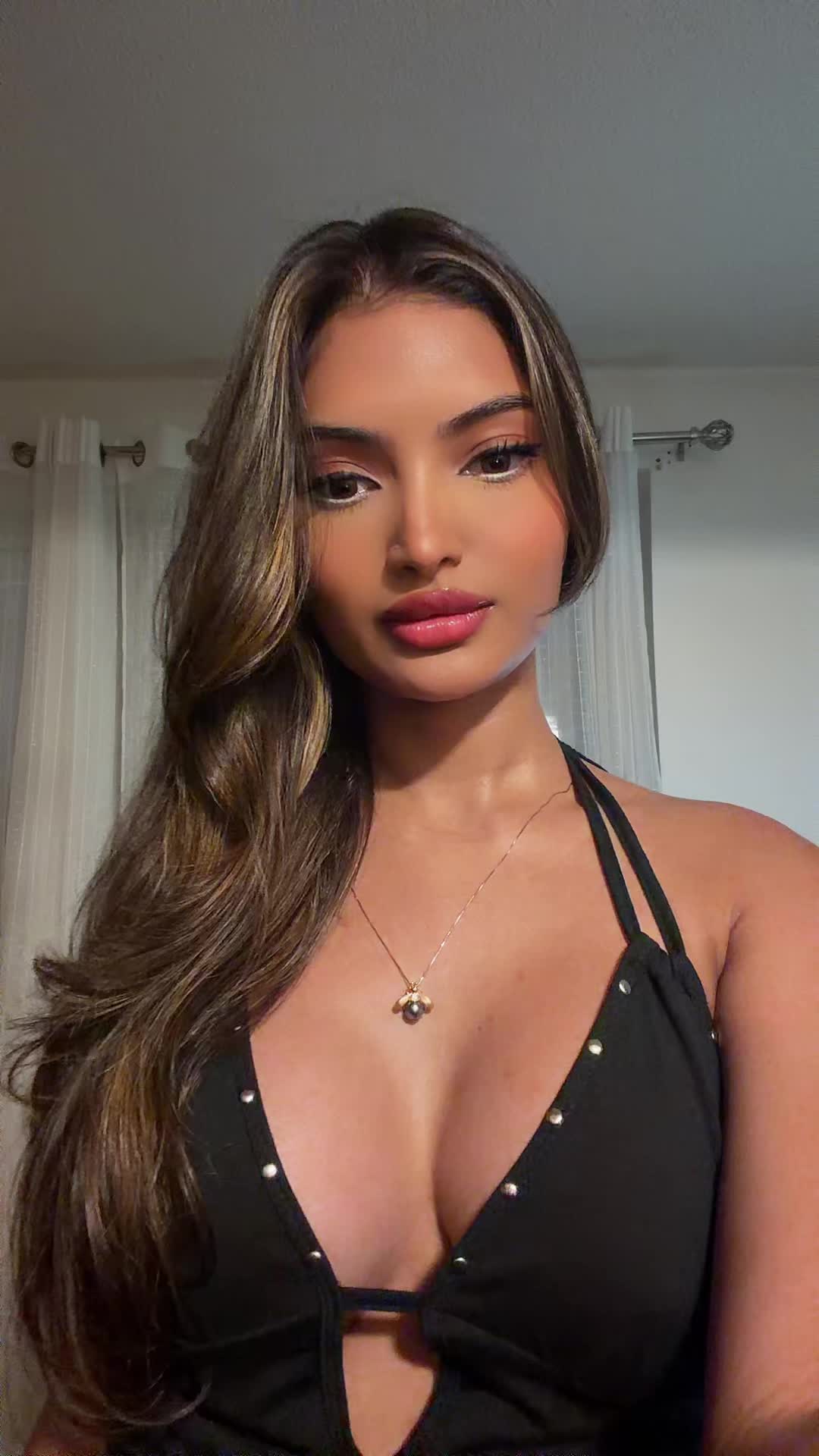 @Mohini ๐ฆ๐ฅ