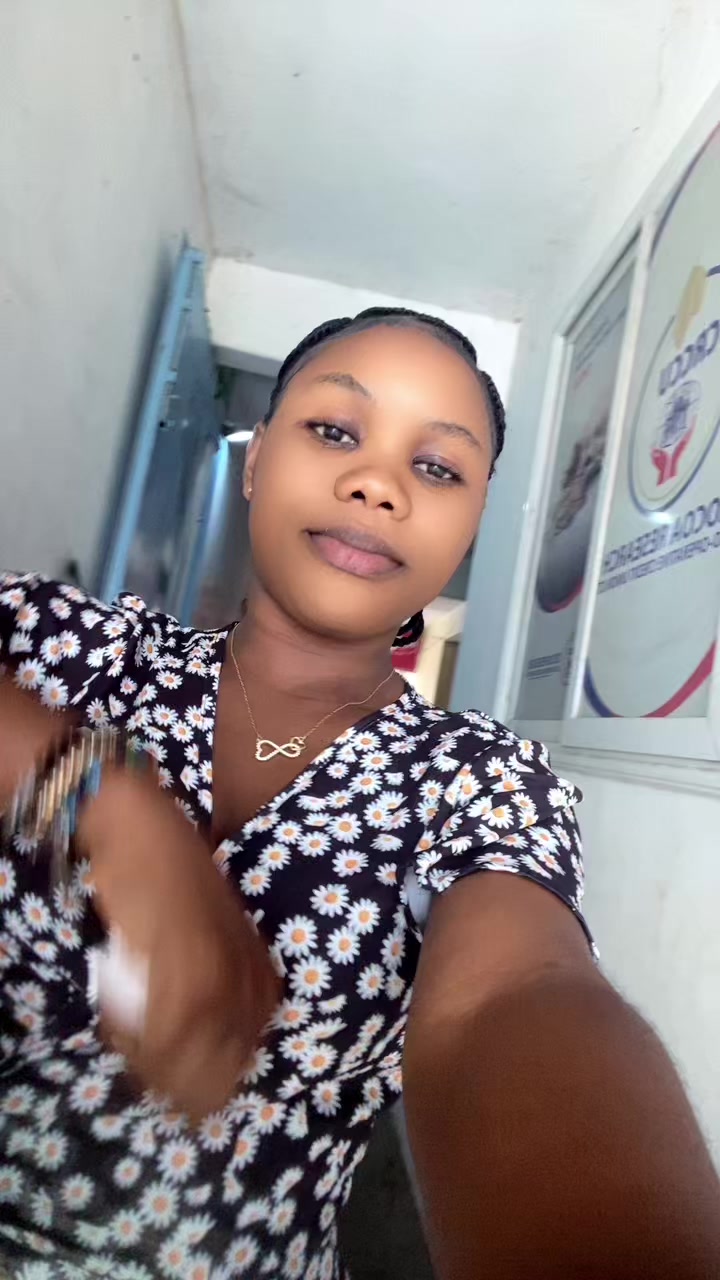 @❤️😎..//Maame Sika//..🦋🇬🇭💵