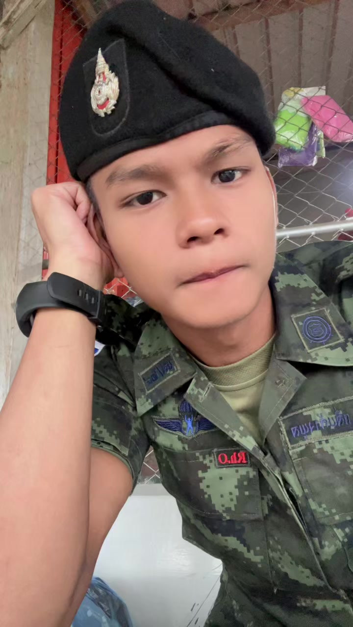 @Ro black