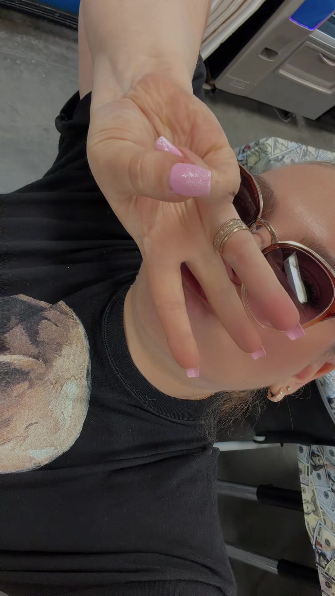 @EllaBrd