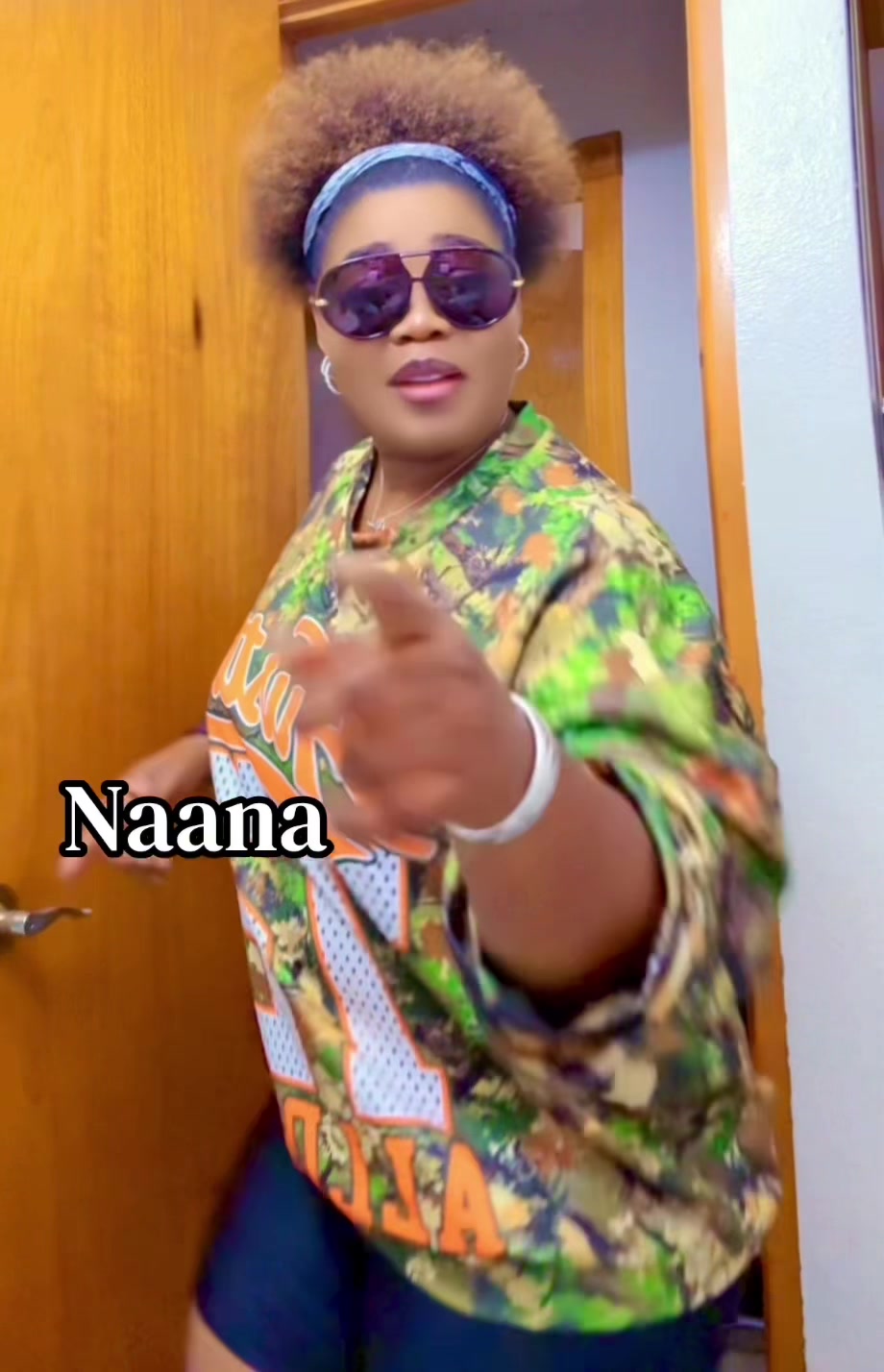 @naana