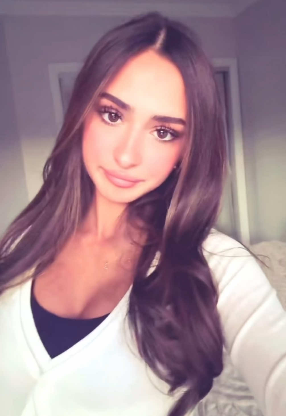 @lara lozanovski