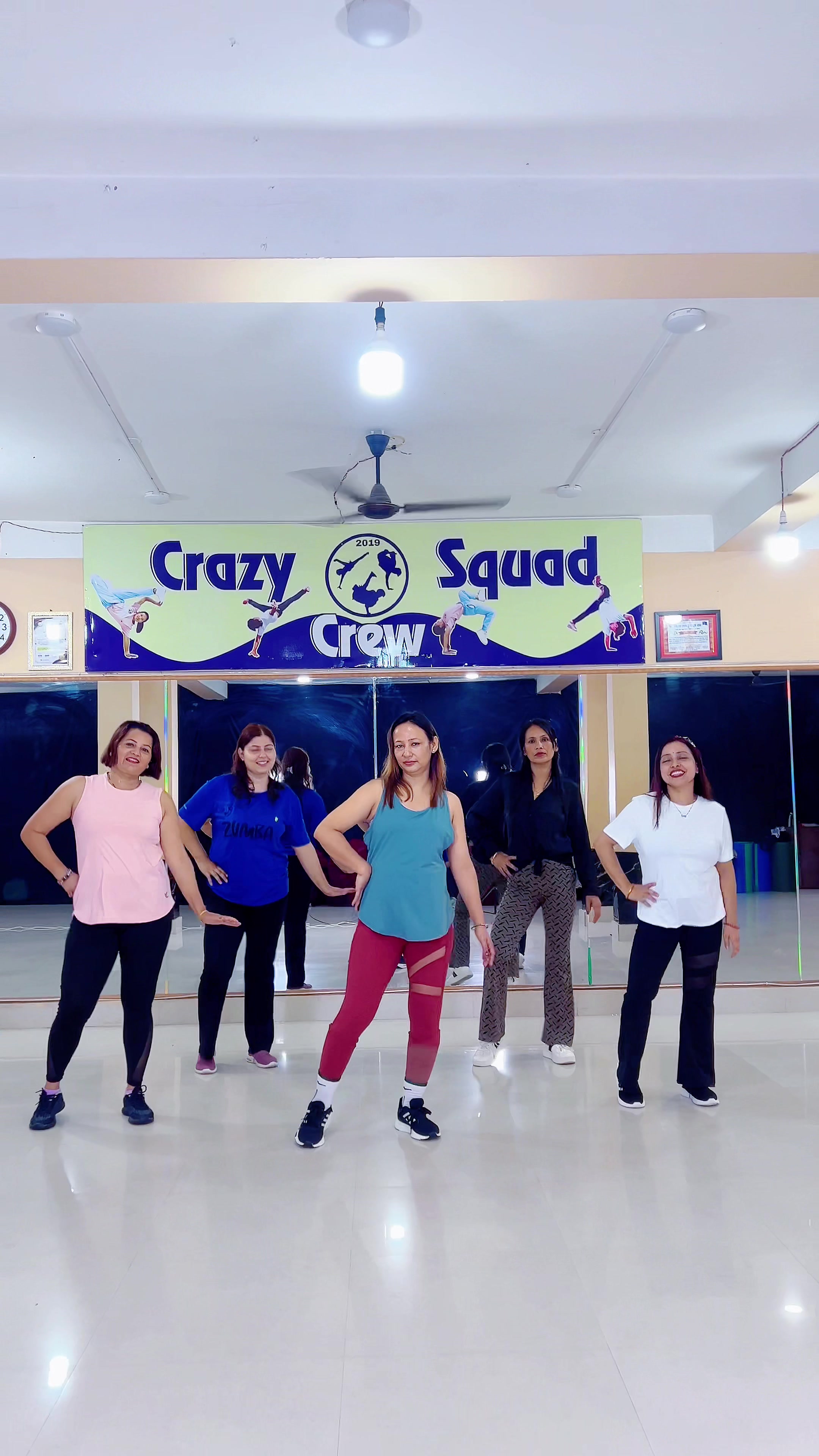 @Crazy Squad Crew