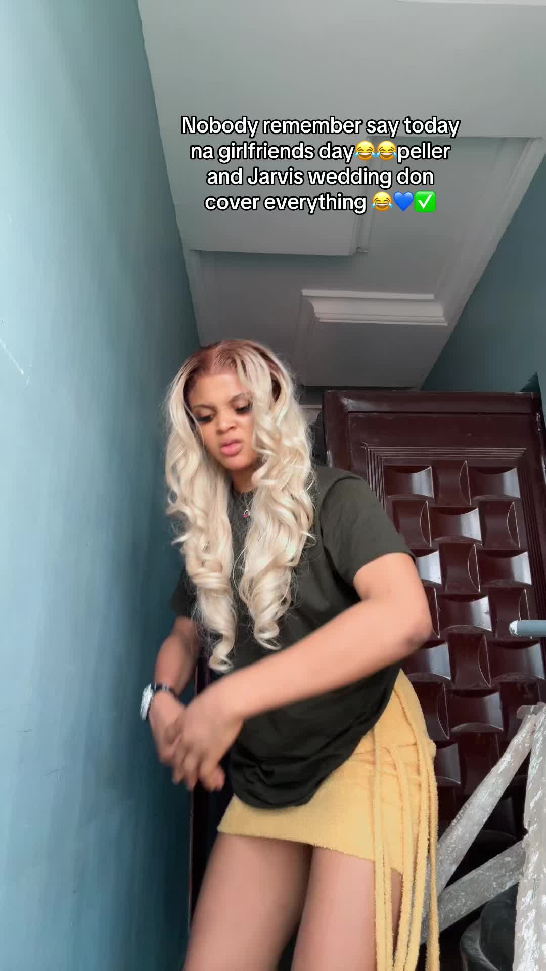 @afroblueries