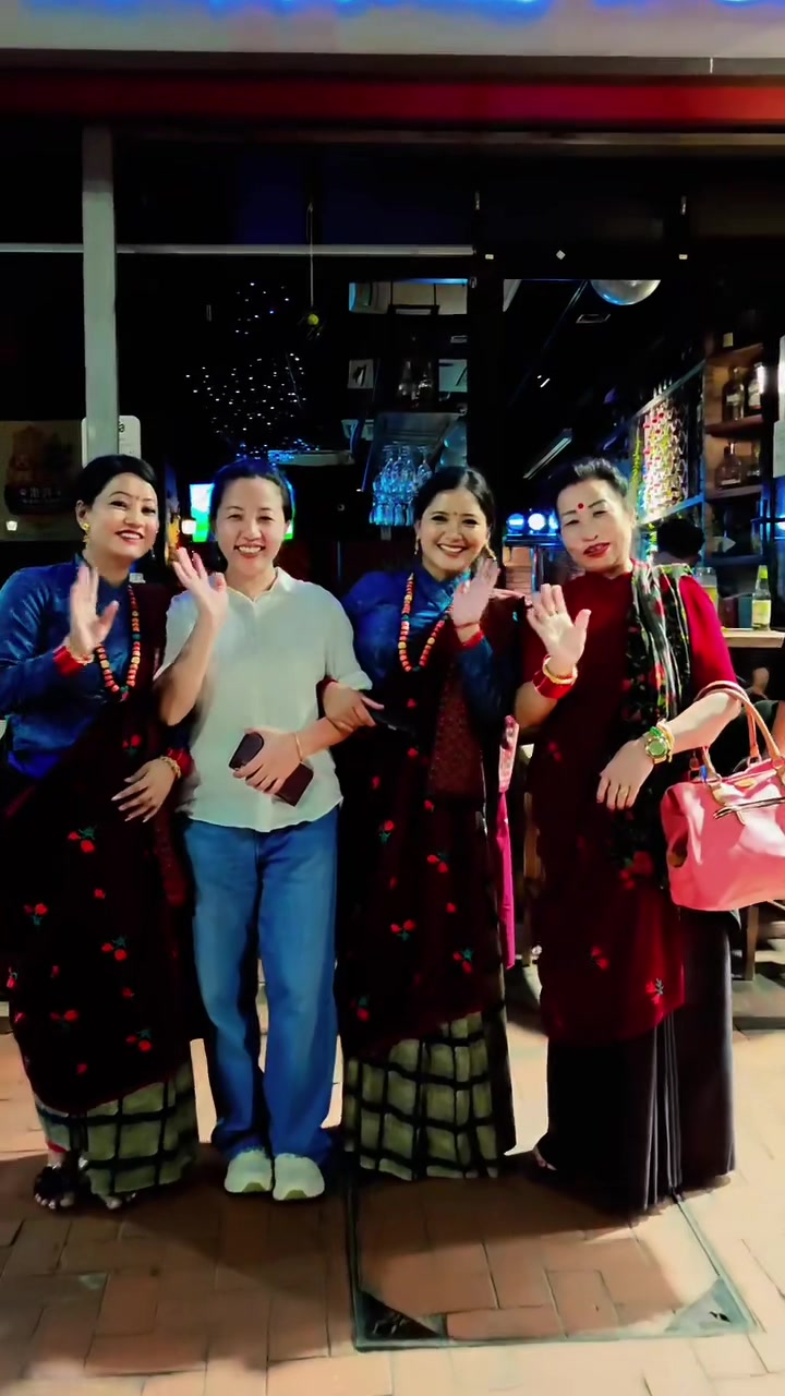 @Juna gurung ✨