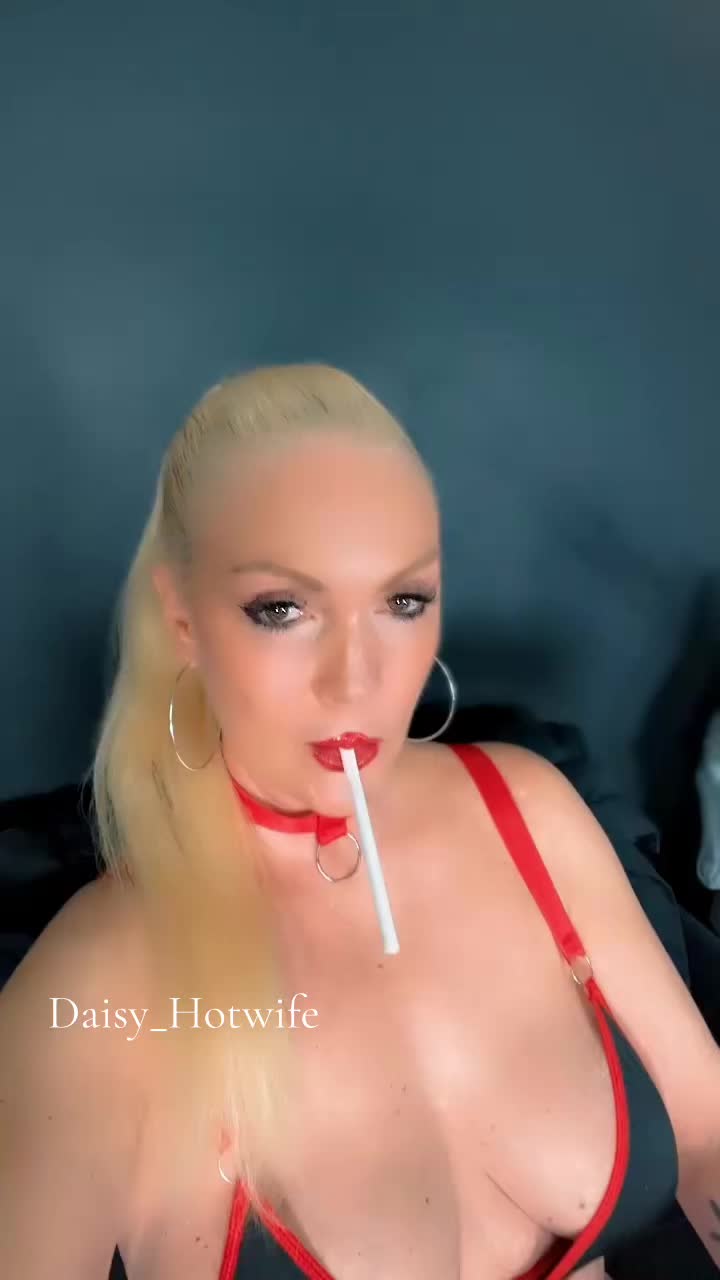 @Daisy Hotwife