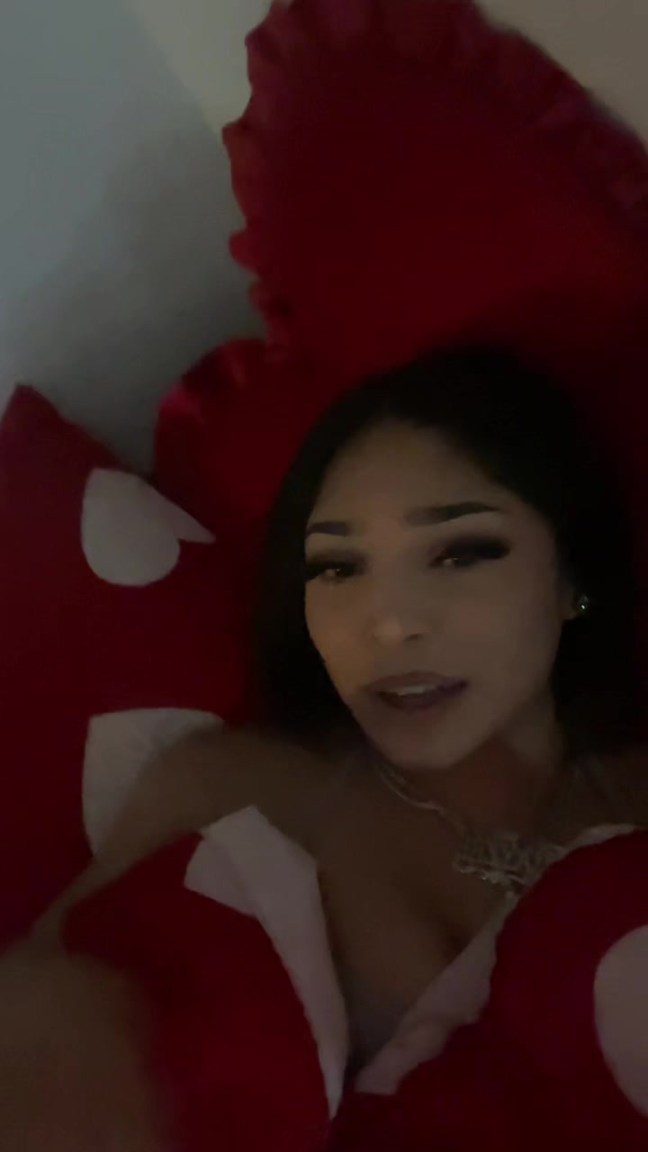 @𝒞