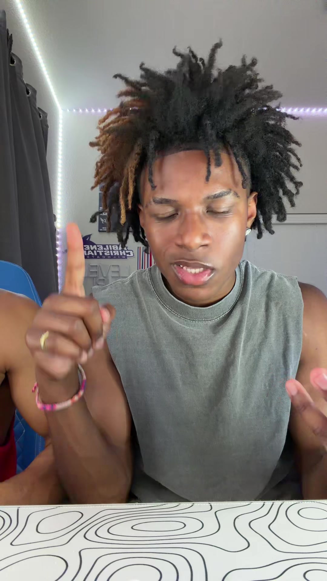 @Tyfrantics