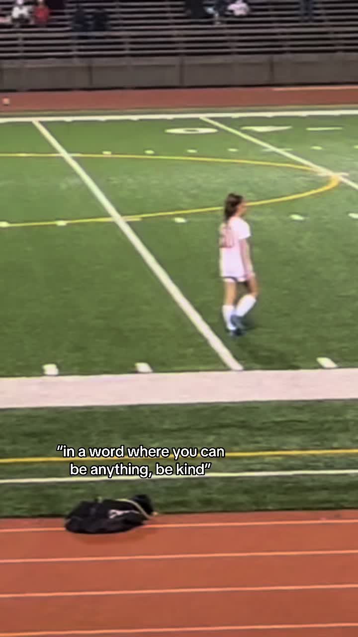 @messyroomgirl101