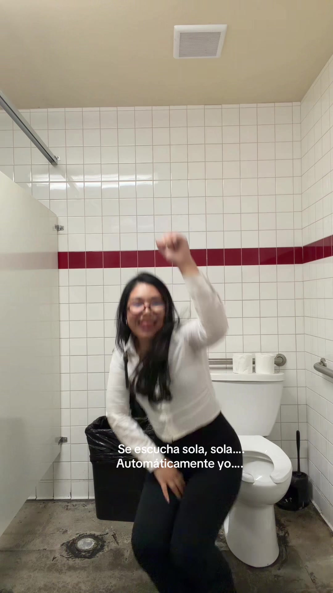 @__abyvillalobos_