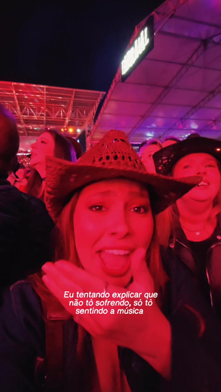 @Júlia Franco 🌙