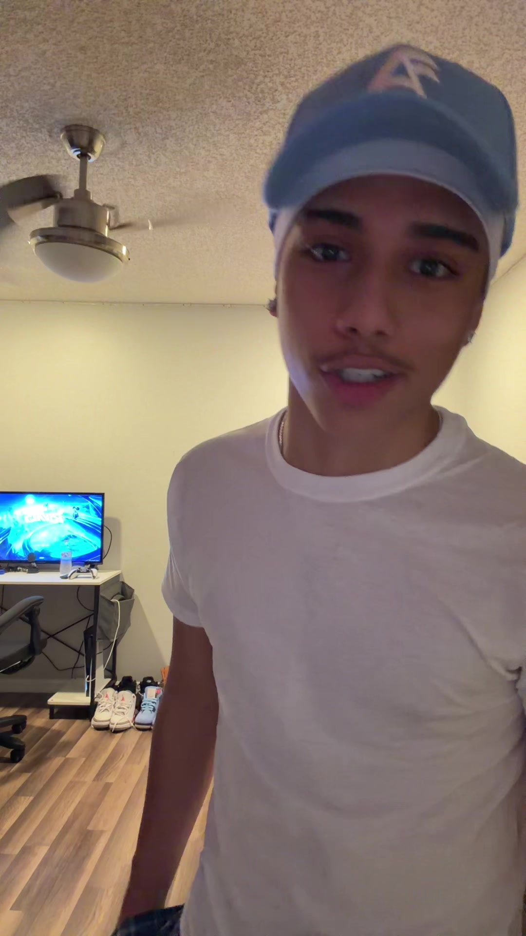 @Joelknocked