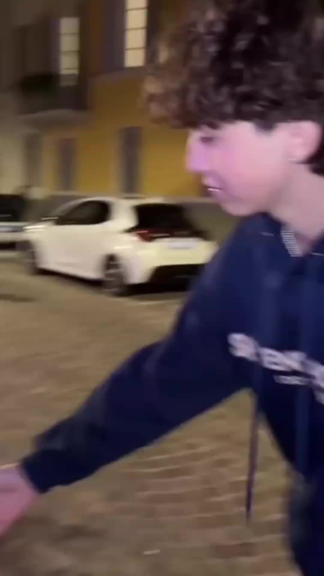 @Д4